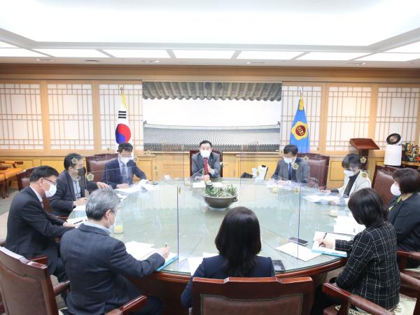 송지용의장,김치산업육성방안모색 좌담 개최 2