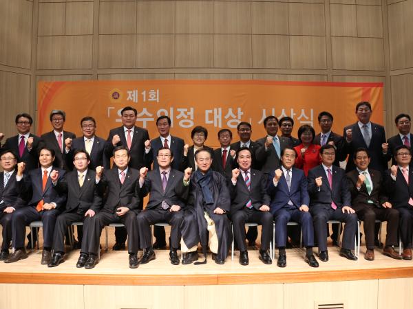 조류인플루엔자 방역대책 피해보상 정부가 나서야 2