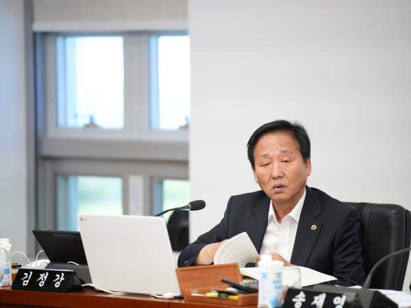 26.07.22. 제430회 임시회 기획행정위원회 업무보고 청취 및 추경안 심사 3