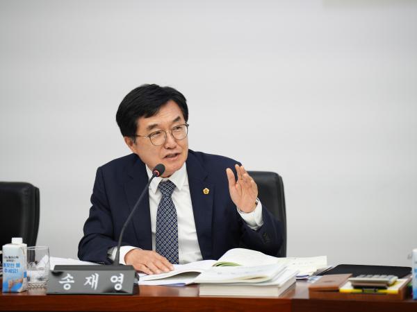26.07.22. 제430회 임시회 기획행정위원회 업무보고 청취 및 추경안 심사 6