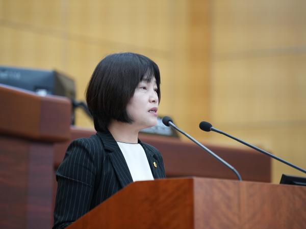 26.03.11. 제425회 도의회 임시회 제2차 본회의(도정질문) 3