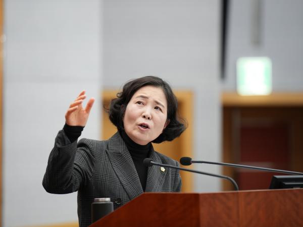 26.03.11. 제425회 도의회 임시회 제2차 본회의(도정질문) 2