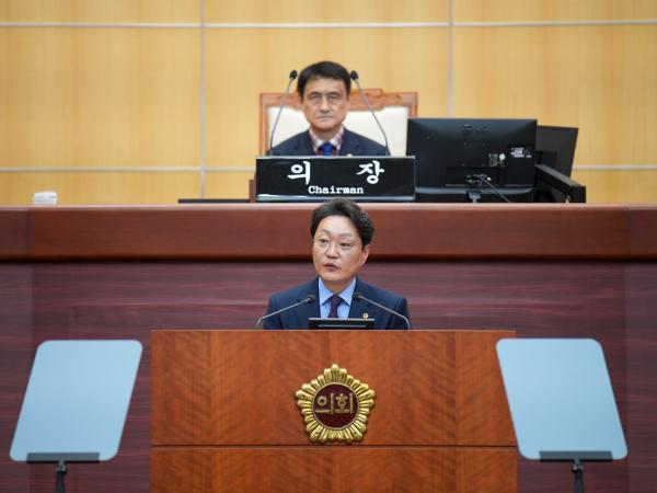 26.03.11. 제425회 도의회 임시회 제2차 본회의(도정질문)