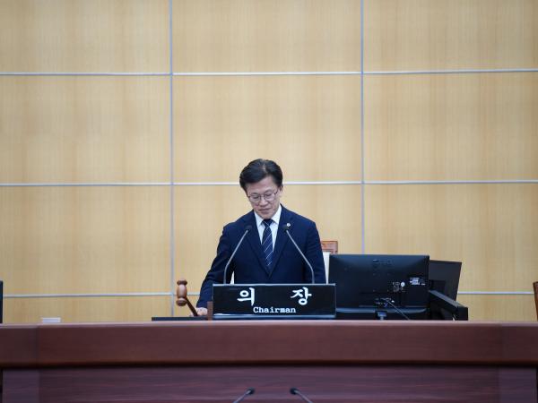 26.03.12. 제425회 도의회 임시회 제3차 본회의(도정질문) 2