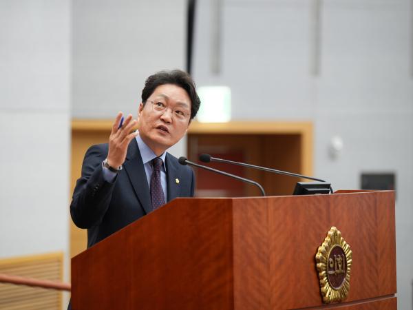 26.03.11. 제425회 도의회 임시회 제2차 본회의(도정질문) 2