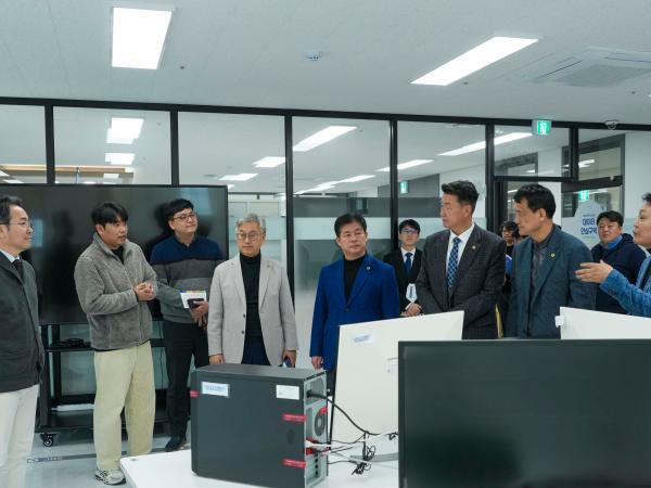 24.03.11. 농산업경제위원회 현지의정활동(전북테크비즈센터) 3