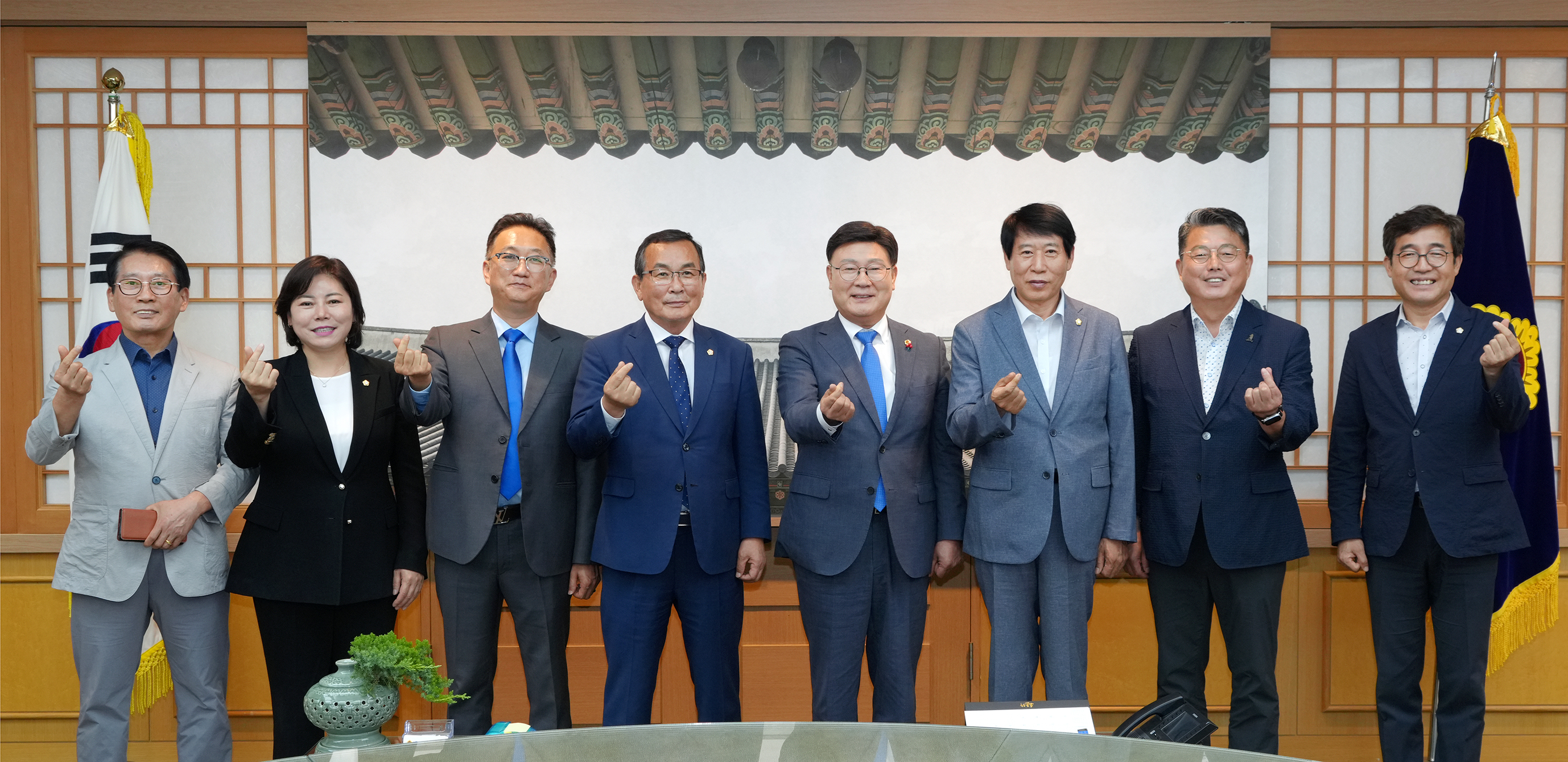 24.07.11. 전주시의회 의장단 상임위원장단 방문 3