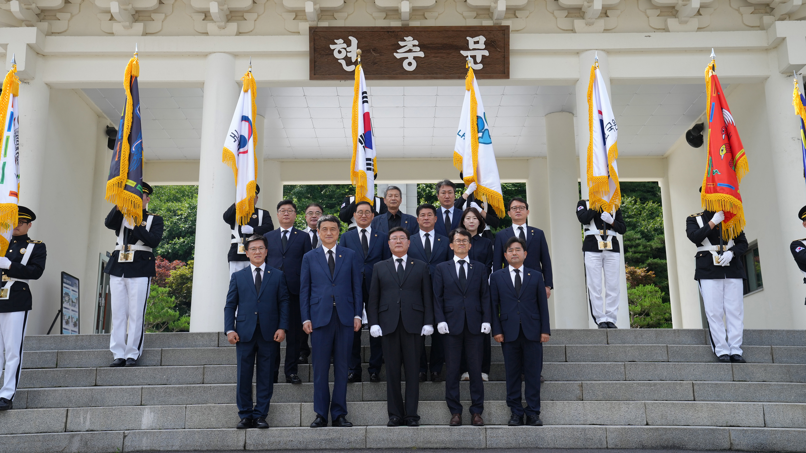 24.07.01. 제12대 전북특별자치도의회 후반기 의장단, 상임위원장단 임실 호국원 참배 1