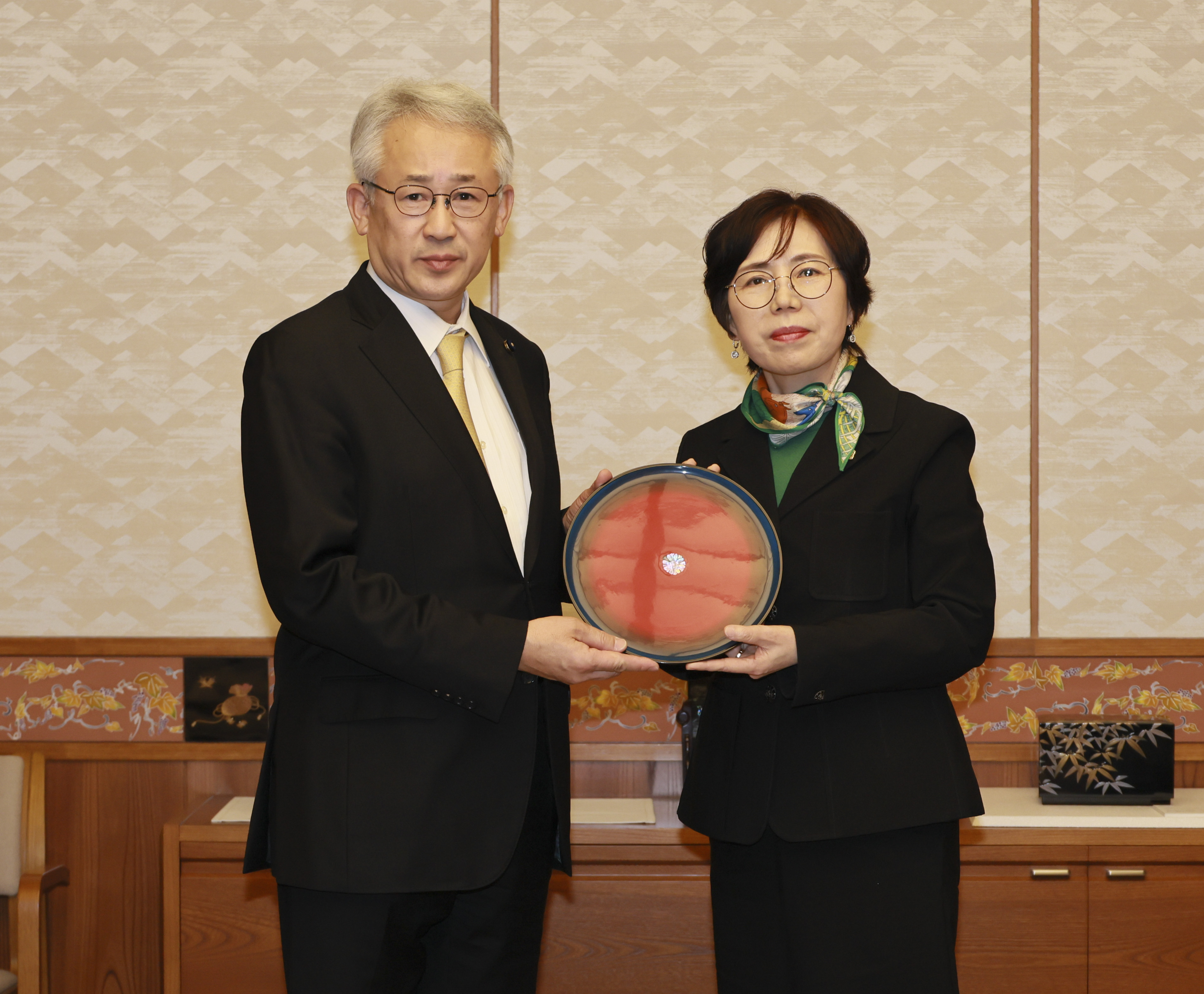 24.03.15 국주영은 의장 지진피해지역 일본 이시카와현 위로 방문 2