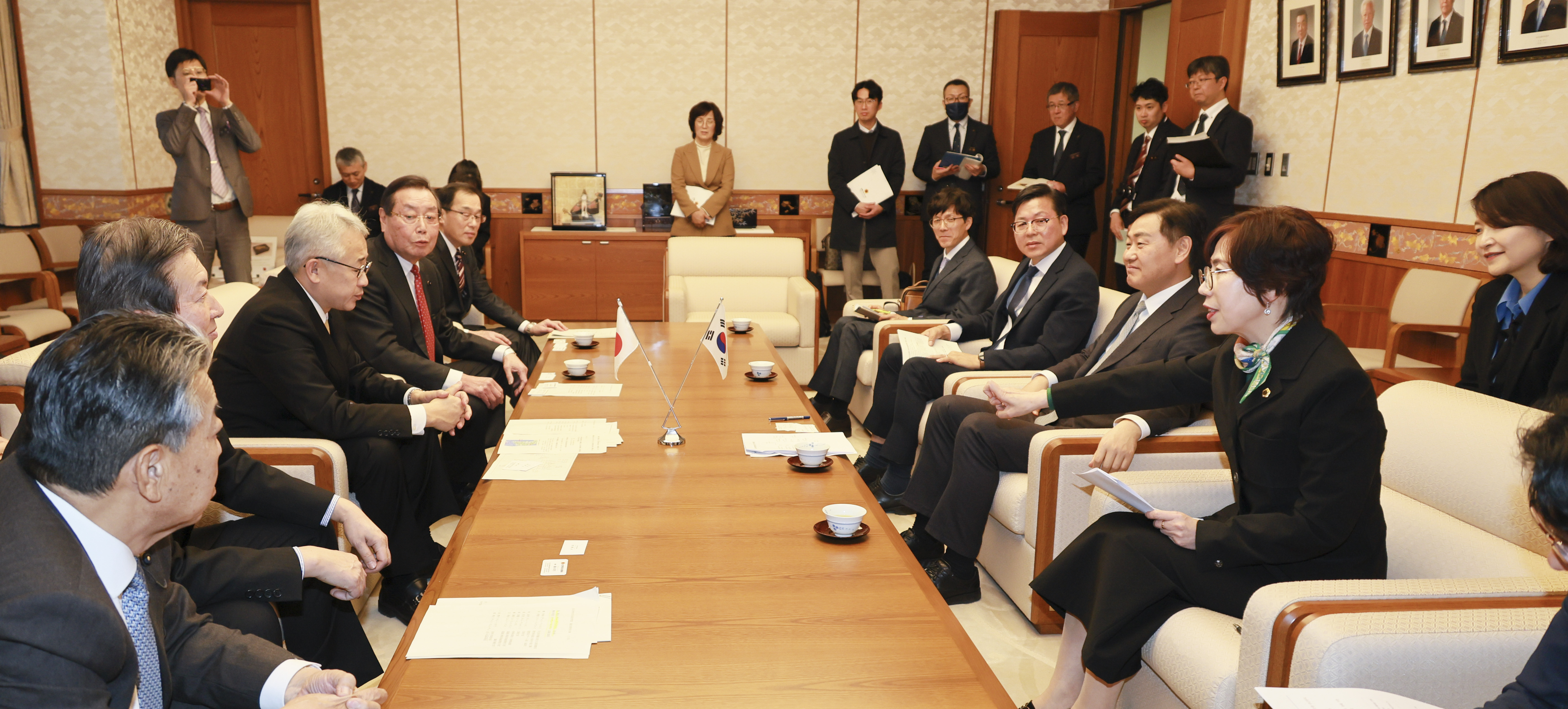 24.03.15 국주영은 의장 지진피해지역 일본 이시카와현 위로 방문 1