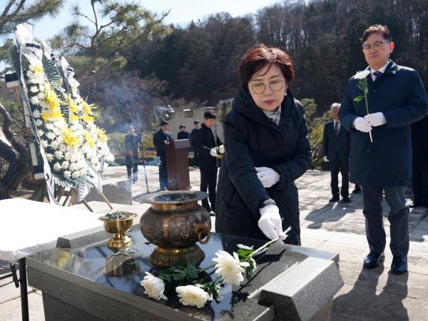 24.03.01. 제105주년 3.1절 기념식 및 독립운동추념탐 참배 3