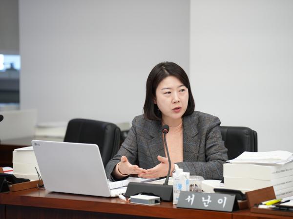 25.11.14. 제423회 도의회 정례회 2025년도 경제산업건설위원회 소관 행정사무감사 6