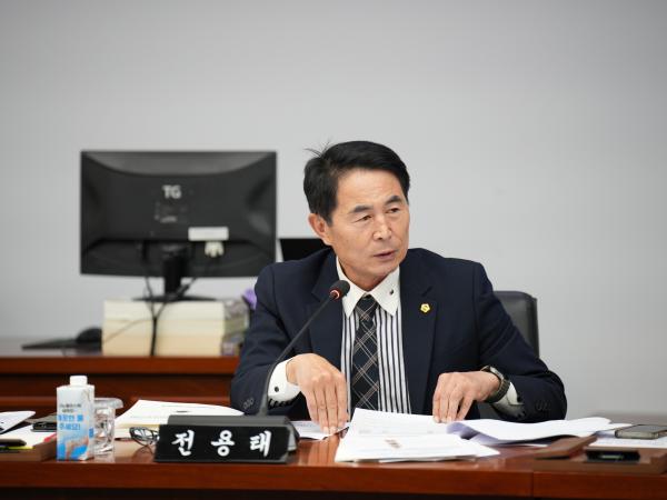 25.11.11. 제423회 도의회 정례회 2025년도 의회운영위원회 소관 행정사무감사 10