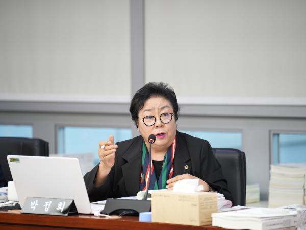 25.11.14. 제423회 도의회 정례회 2025년도 교육위원회 소관 행정사무감사 3