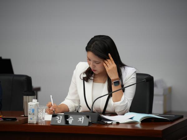 25.07.15. 제420회 임시회 의회운영위원회(의회사무처 업무보고) 4