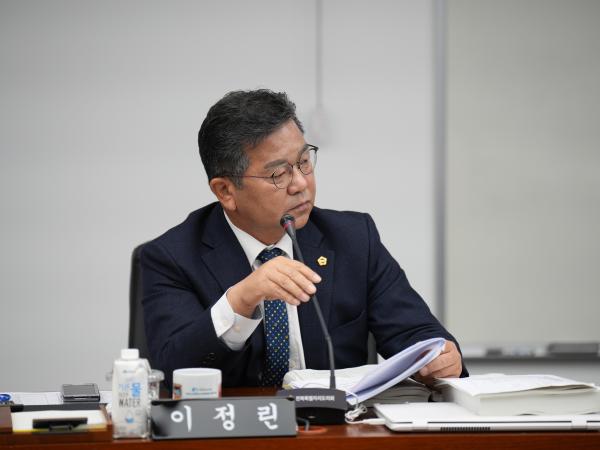 24.11.12. 제405회 도의회 정례회 행정사무감사(농업복지환경위원회) 5