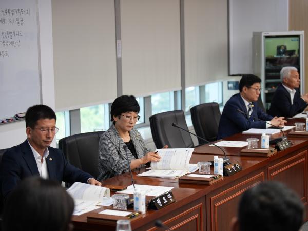 25.04.23. 제418회 도의회 임시회 의회운영위원회 1회 추경예산안 심사 3